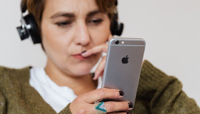Melhor app para assistir filmes e séries grátis